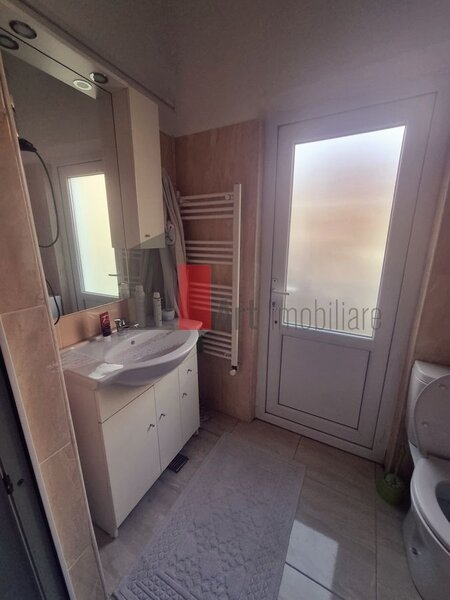 Garsoniera de vanzare in zona Bucurestii Noi/ parter casa/ vila